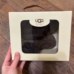 Brown UGGS NEW in BOX !